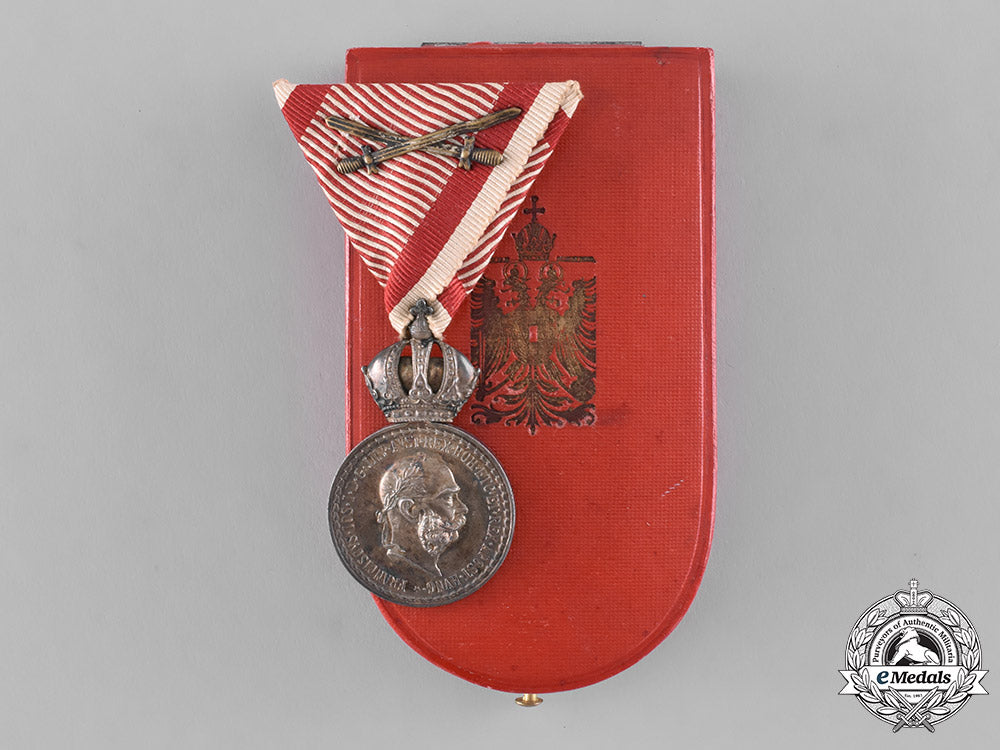 austria,_imperial._a_military_merit_medal,_silver_grade,_franz_joseph_m18_9590