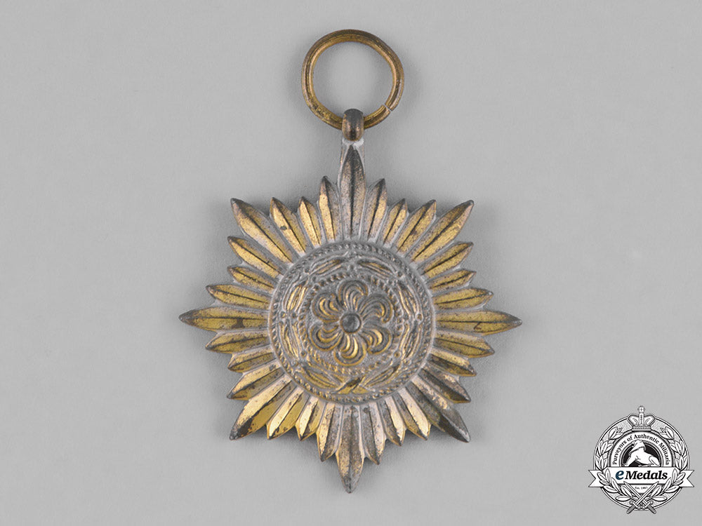 germany._an_eastern_people_bravery_decoration,_second_class,_in_gold,_by_rudolf_wächtler_m18_9649