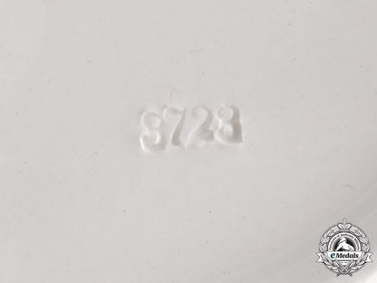 germany,_luftwaffe._a_schöngarten_military_airport_christmas_plate,1940_m18_9661