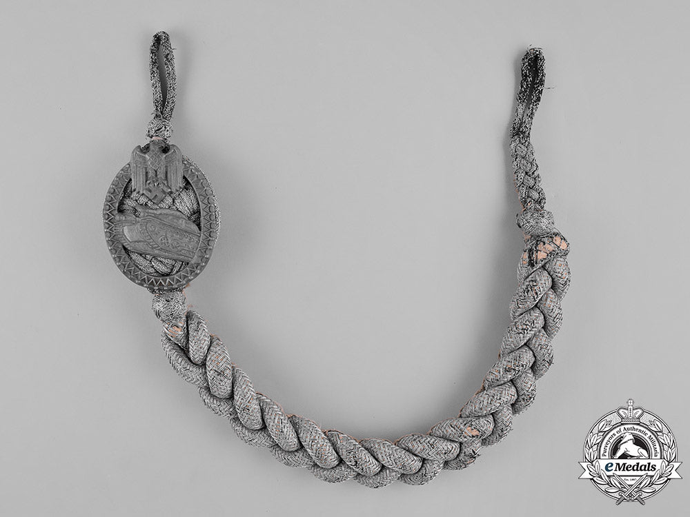 germany,_wehrmacht._a_panzer_marksmanship_lanyard,_grade_i_m18_9697