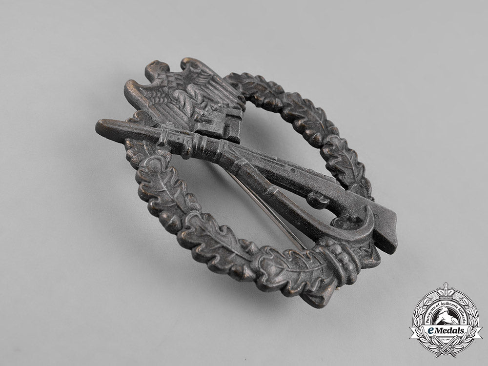 germany,_wehrmacht._a_mint_bronze_grade_infantry_badge,_by_josef_feix&_söhne_m18_9742