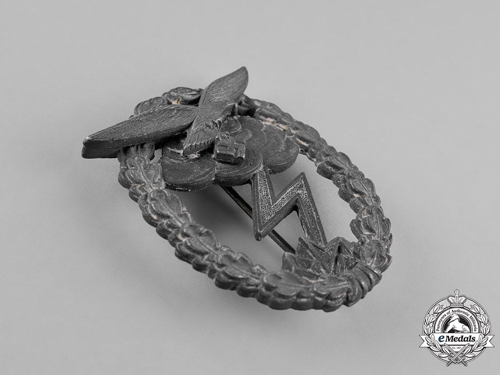 germany,_luftwaffe._a_ground_assault_badge_by_gustav_brehmer_m18_9749