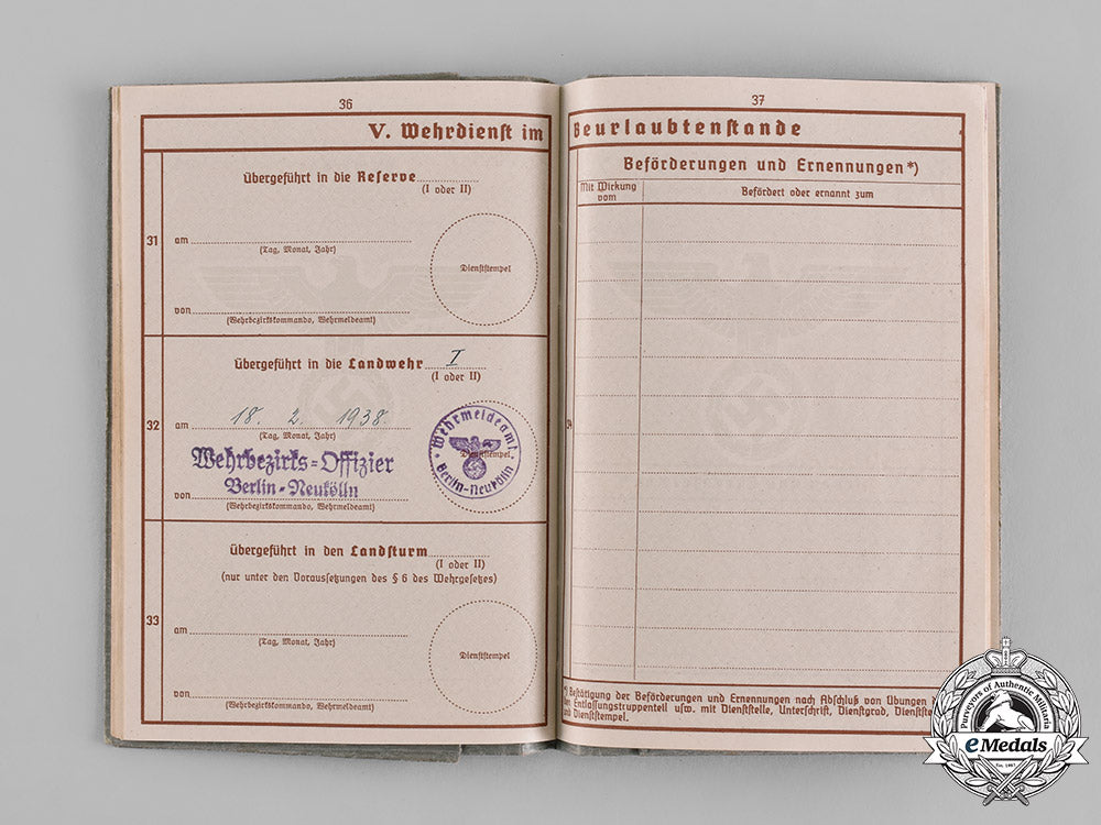 germany,_heer._a_lot_of_three_second_war_period_wehrpässe_m19_0129