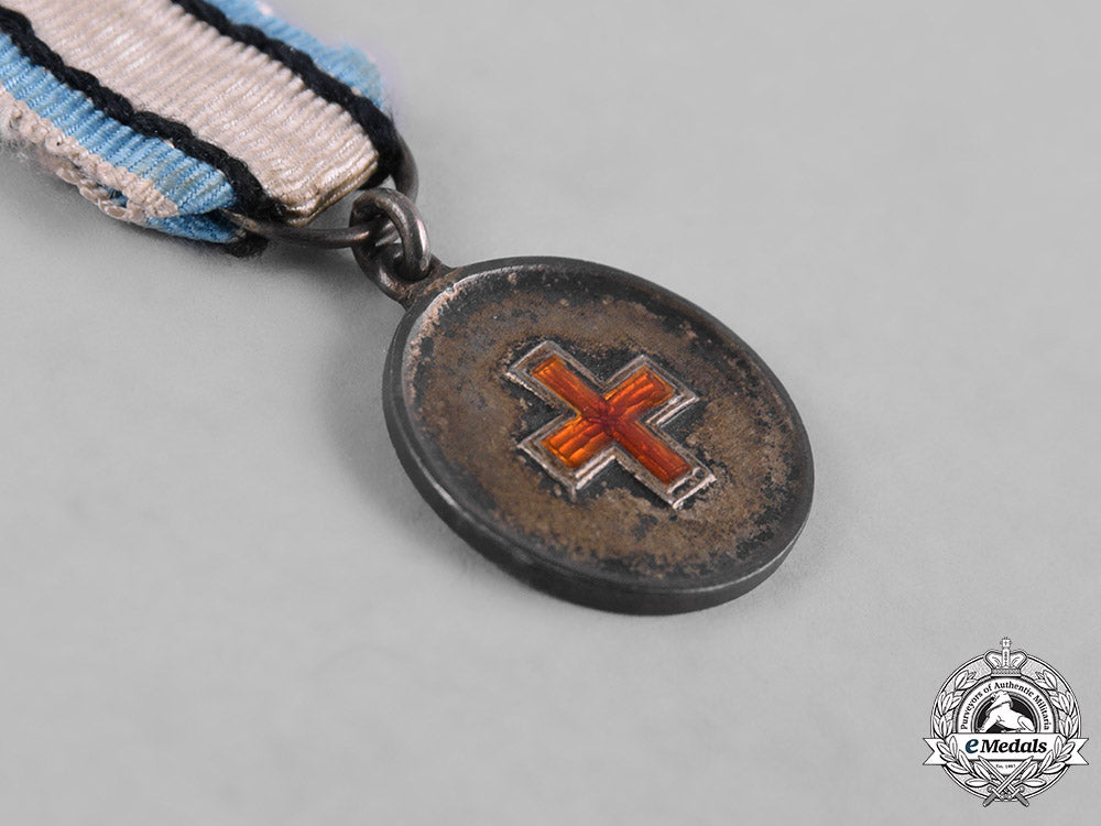 estonia,_republic._a_miniature_red_cross_medal_m19_0247