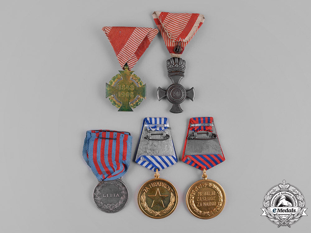 europe._a_lot_of_five_awards&_decorations_m19_0432