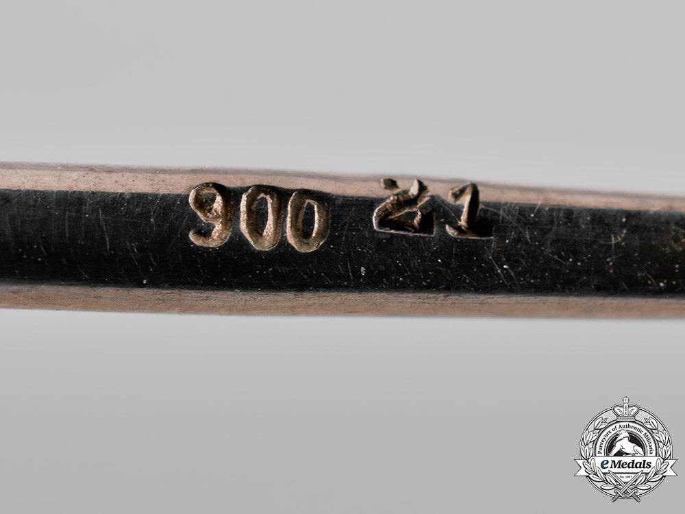 germany,_third_reich._an_order_of_the_german_eagle,_ii_class_with_swords,_by_gebrüder_godet_m19_0449