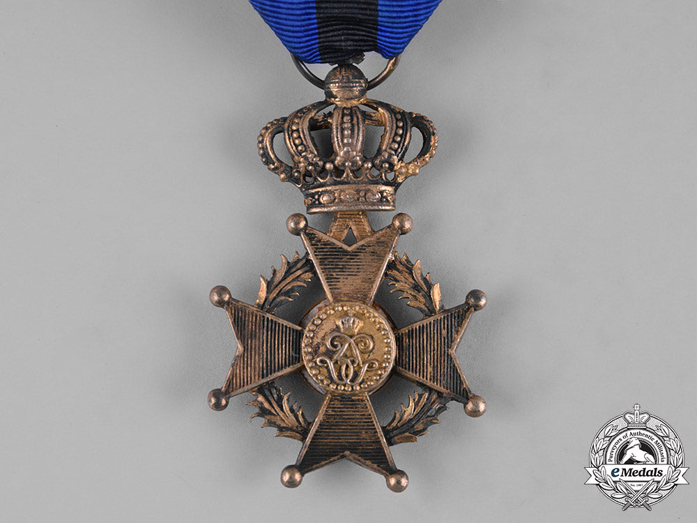 belgium,_kingdom._two_orders_of_leopold_ii,_iv_class_officer_and_v_class_knight_m19_0697
