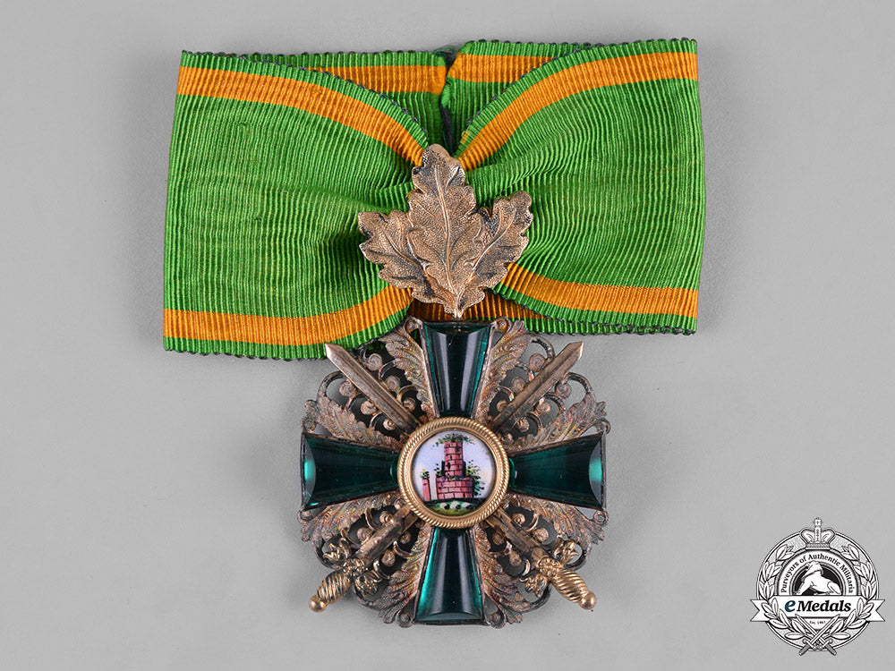 baden,_duchy._an_order_of_the_zähringer_lion,_ii_class_knight,_with_oak_leaves_and_swords,_c.1915_m19_0777_1_1