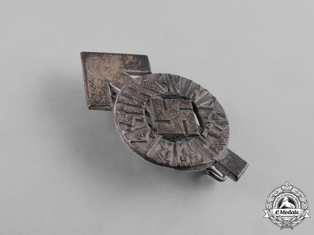 germany,_hj._a_proficiency_badge,_silver_grade,_by_adolf_schwerdt_m19_10173