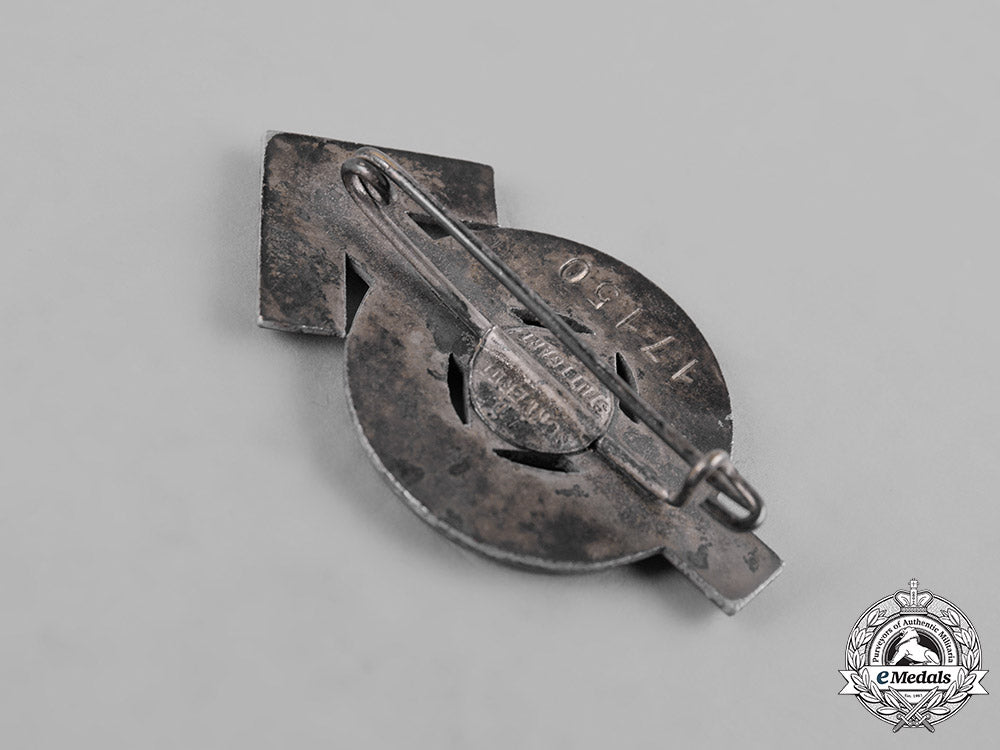 germany,_hj._a_proficiency_badge,_silver_grade,_by_adolf_schwerdt_m19_10174