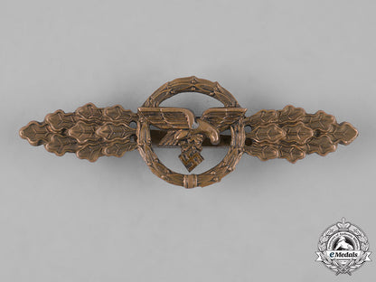 germany,_luftwaffe._a_front_flying_clasp_for_transport&_glider_pilots,_bronze_grade_m19_10217_1