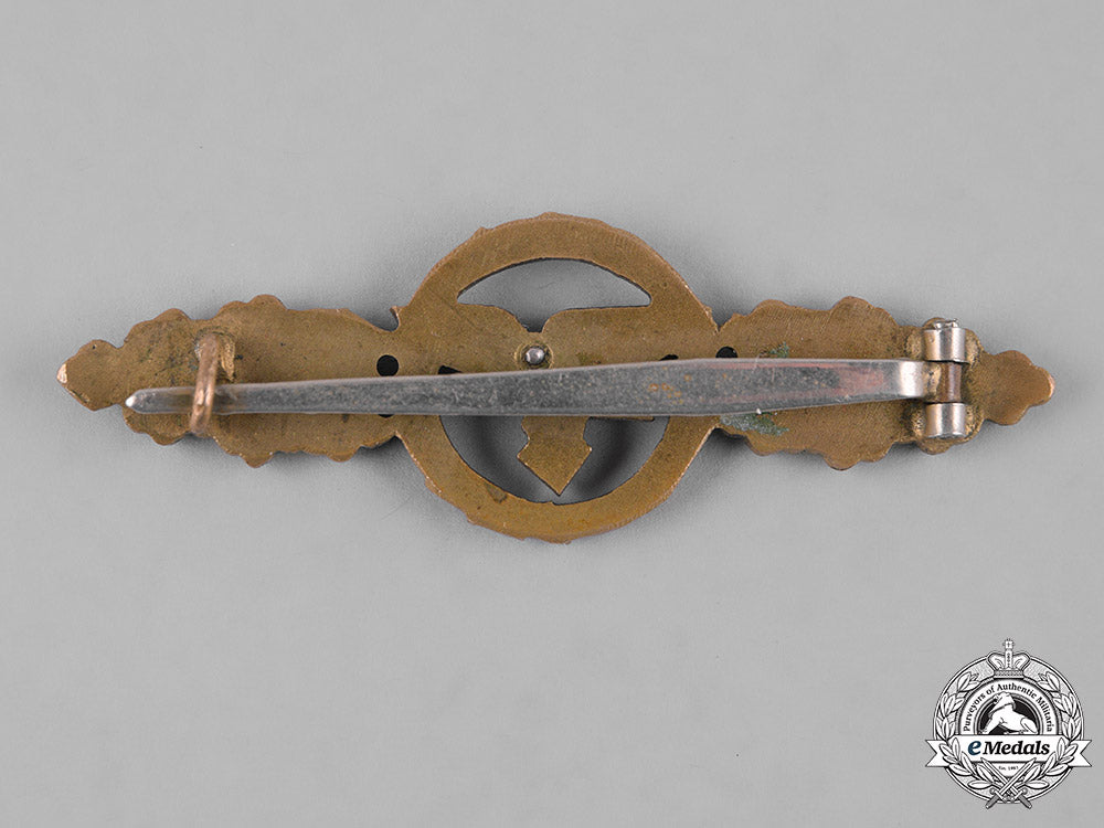 germany,_luftwaffe._a_front_flying_clasp_for_transport&_glider_pilots,_bronze_grade_m19_10218_1