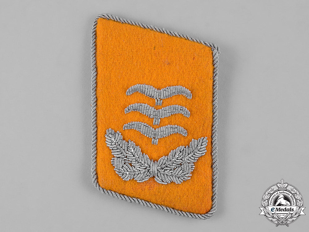 germany,_luftwaffe._a_flight_personnel_hauptmann_collar_tab_with_signet_ring_m19_10224_1
