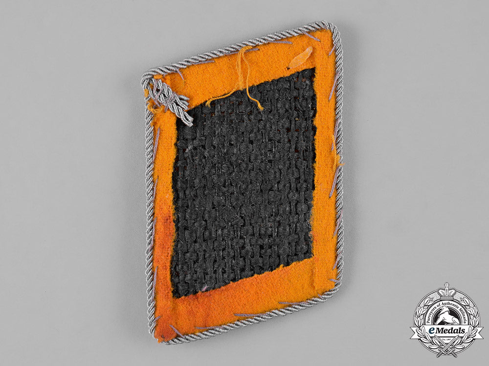 germany,_luftwaffe._a_flight_personnel_hauptmann_collar_tab_with_signet_ring_m19_10225_1