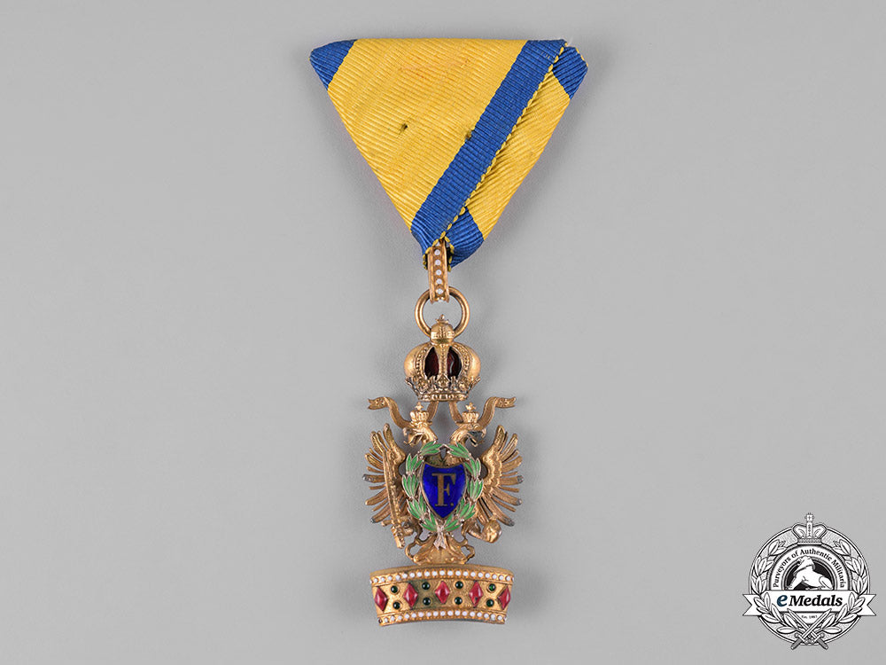 austria,_imperial._an_order_of_the_iron_crown,_iii_class,_with_lower_grade_war_decoration(_rothe_copy)_m19_10320