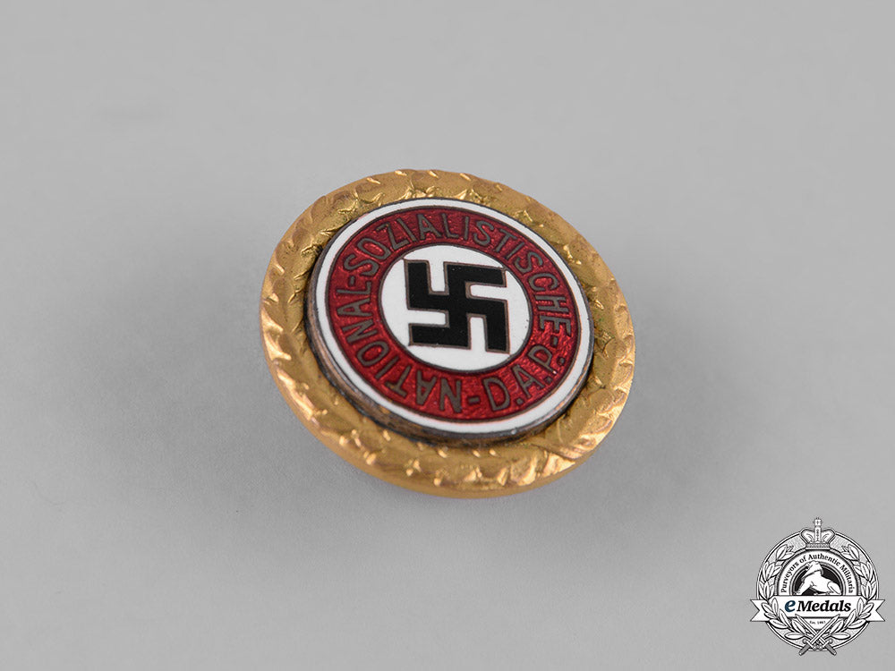 germany,_sa._the_decorations&_award_documents_to_obergruppenführer_wilhelm_brückner,_führer’s_chief_adjutant_m19_10655