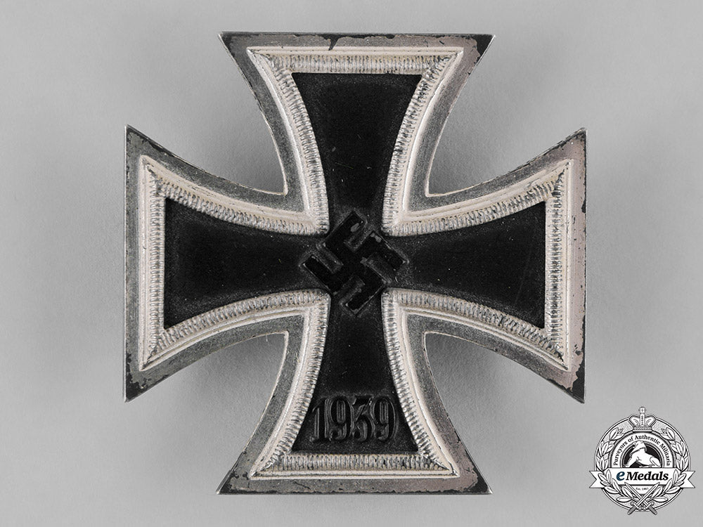 germany,_wehrmacht._a1939_iron_cross_i_class_with_case,_by_wächtler&_lange,_dietrich_maerz_collection_m19_10800_1