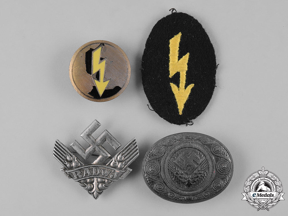 germany,_wehrmacht._a_collection_of_insignia,_documents,_and_photographs_of_wehrmachthelferin_maria_maier_m19_10905
