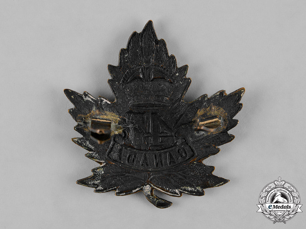 canada._a47_th_infantry_battalion_cap_badge_m19_11024