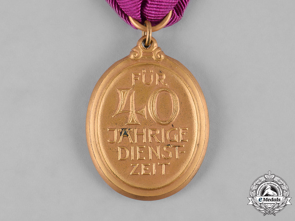 germany,_weimar._a_bavarian_fire_brigade40-_year_long_service_medal_with_miniature,_c.1933_m19_11092_1