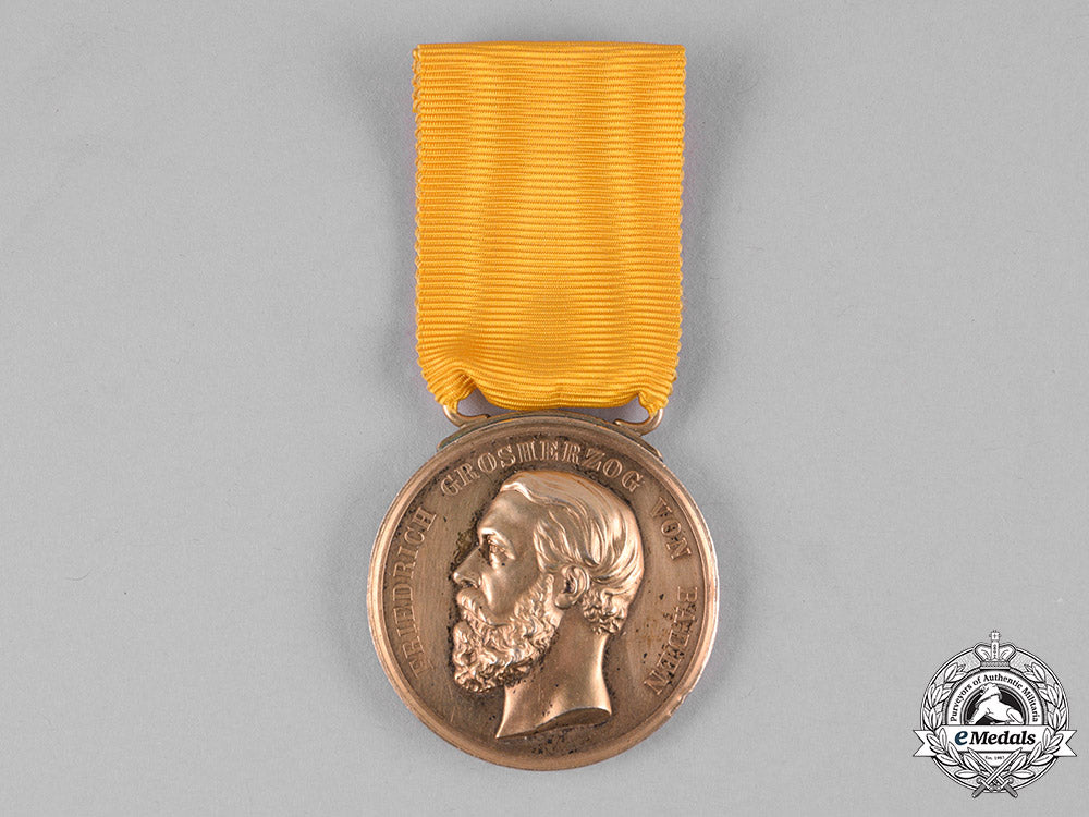 baden,_grand_duchy._a_golden_merit_medal,_with_case,_c.1875_m19_11110_1_1_1_1_1
