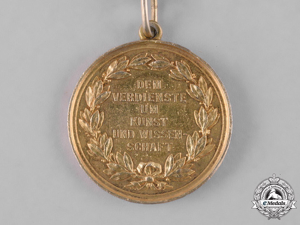 saxe-_altenburg,_duchy._a_medal_for_art_and_science,_gold_grade,_by_f._helfricht_m19_11203