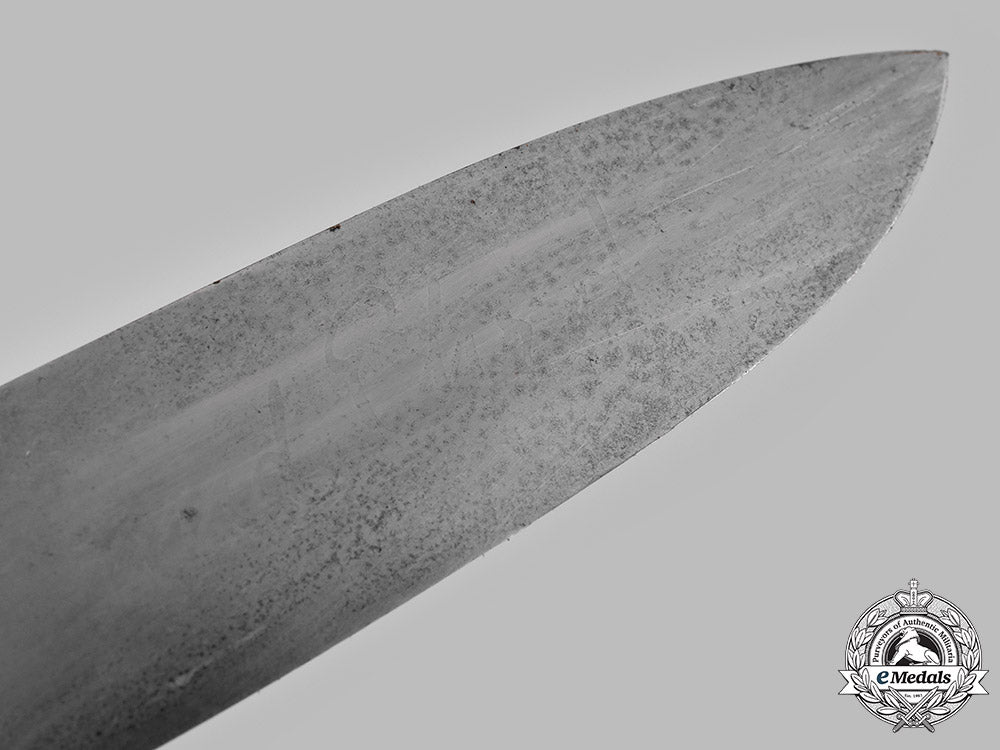 germany,_hj._a_member’s_knife,_by_carl_wüsthof_m19_11428