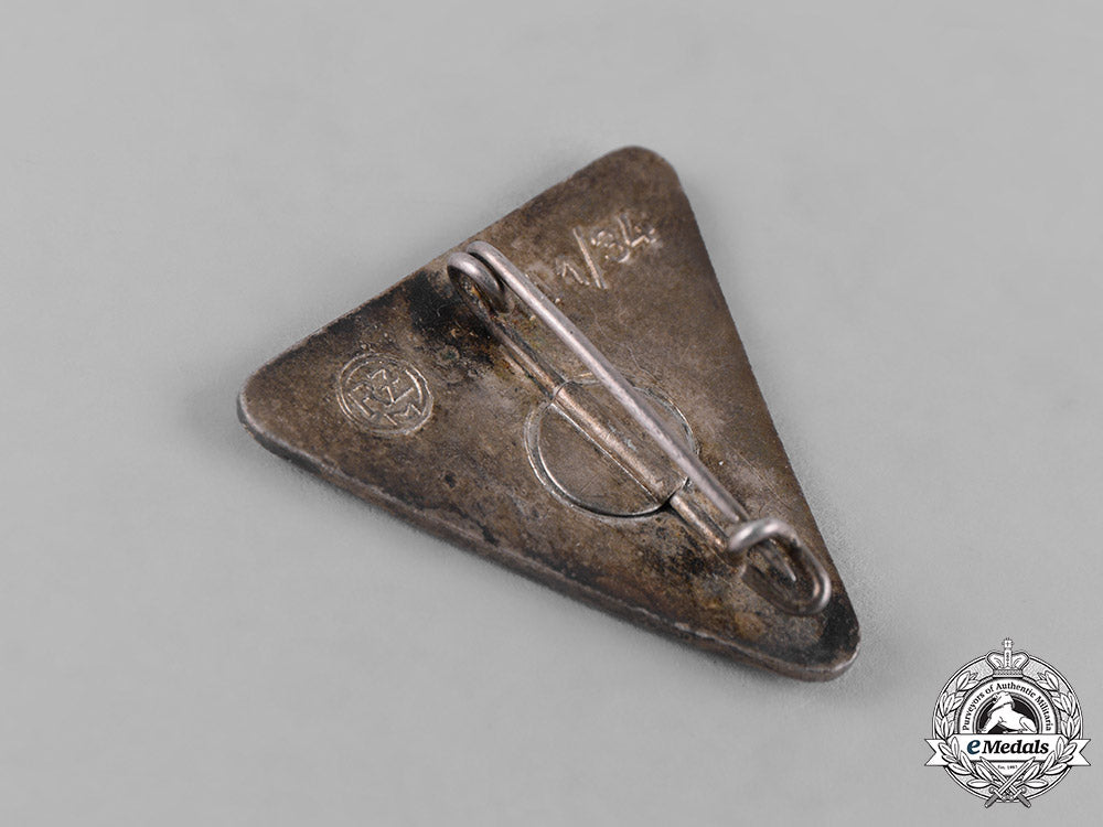 germany,_ns-_frauenschaft._a_pair_of_national_socialist_women’s_league(_ns-_frauenschaft)_membership_badges_m19_11452