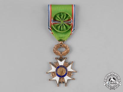 france,_republic._an_humanitarian_works_medal,_officer_c.1960_m19_11514