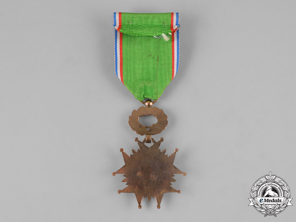 france,_republic._an_humanitarian_works_medal,_officer_c.1960_m19_11515