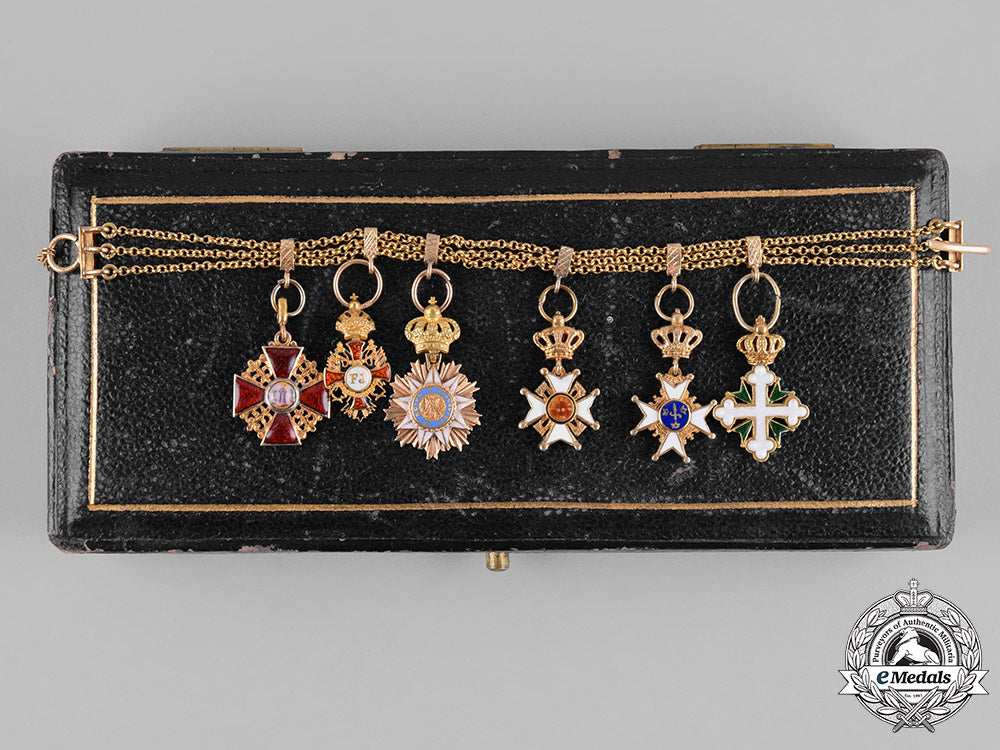 russia,_imperial._a_fine_gold_miniature_chain_of_six_orders&_decorations_m19_1158