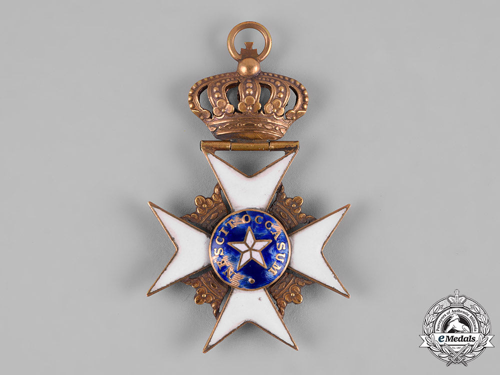 sweden,_kingdom._an_order_of_the_north_star_in_gold,_knight,_type_i,_c.1840_m19_1177