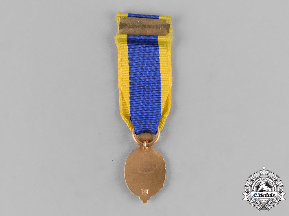 united_states._a_society_of_descendants_of_knights_of_the_most_noble_order_of_the_garter_badge_m19_11835