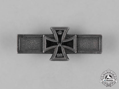 germany,_imperial._a1914_clasp_to_the1870_iron_cross,_museum_specimen_m19_11957