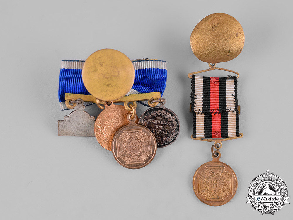 prussia,_kingdom._a_pair_of_miniature_medal_boutonnieres_m19_12125