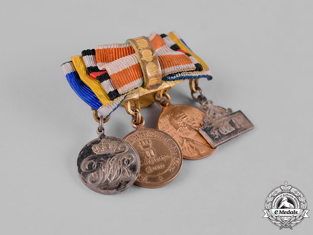 prussia,_kingdom._a_pair_of_miniature_medal_boutonnieres_m19_12126