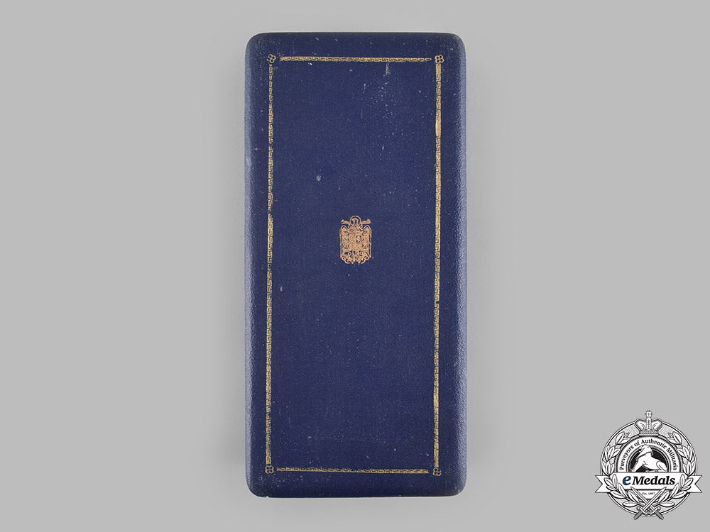 spain,_francoist_period._a_grand_cross_case,_by_cejalvo_m19_12306
