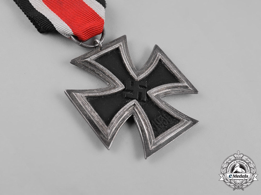 germany,_wehrmacht._a1939_iron_cross_ii_class_with_letter_m19_12435