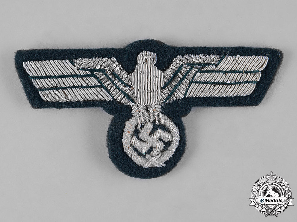 germany,_heer._an_officer’s_visor_cap_eagle_m19_12455