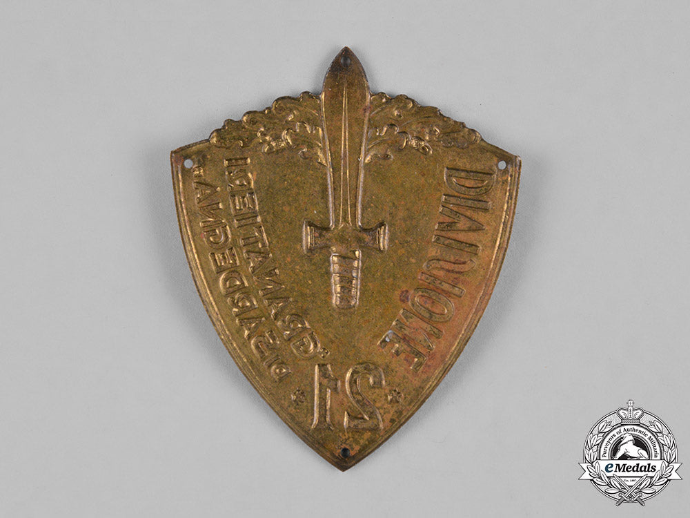 italy,_kingdom._a21_st_infantry_division"_grenadiers_of_sardinia"_sleeve_shield_m19_1263