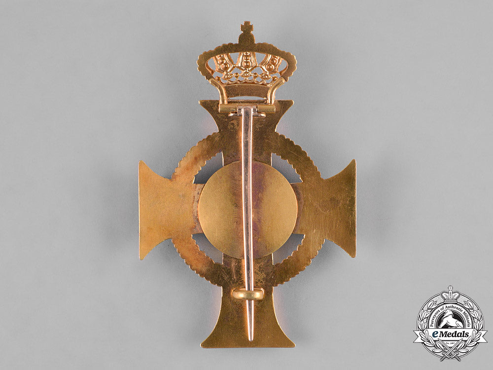 saxony,_kingdom._an_albrecht_order_in_gold,_officer’s_cross,_c.1900_m19_12652