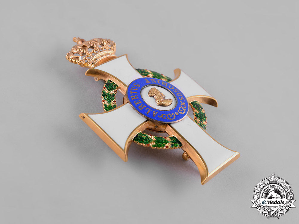 saxony,_kingdom._an_albrecht_order_in_gold,_officer’s_cross,_c.1900_m19_12653