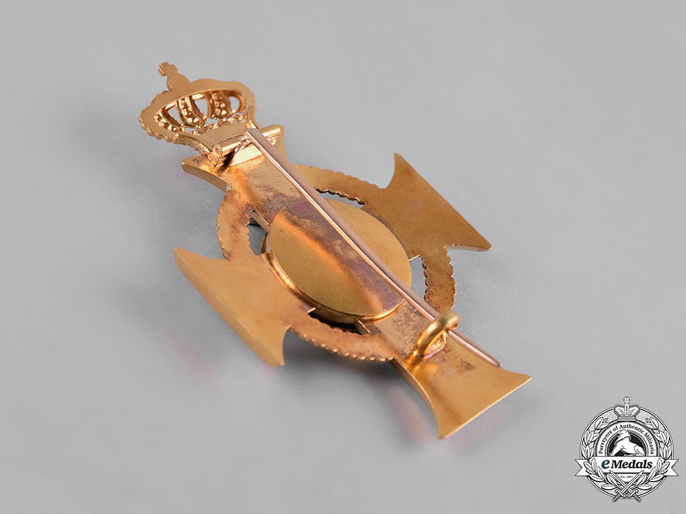 saxony,_kingdom._an_albrecht_order_in_gold,_officer’s_cross,_c.1900_m19_12654