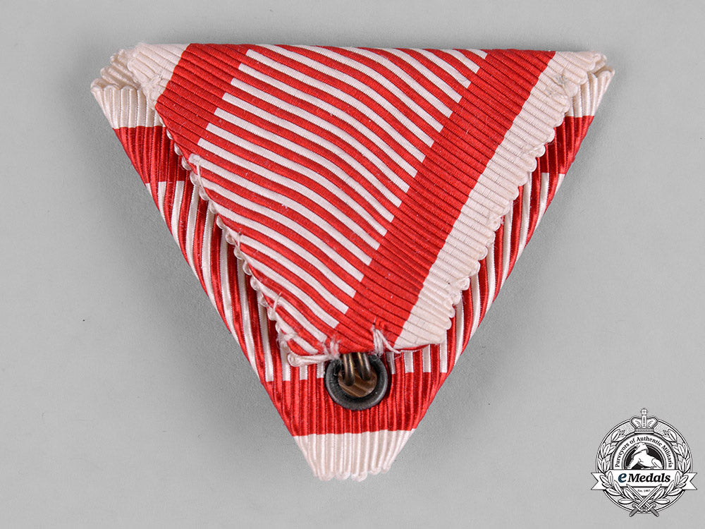 austria,_empire._a_miniature_order_of_franz_joseph,_officer_with_war_decoration&_swords_m19_1266