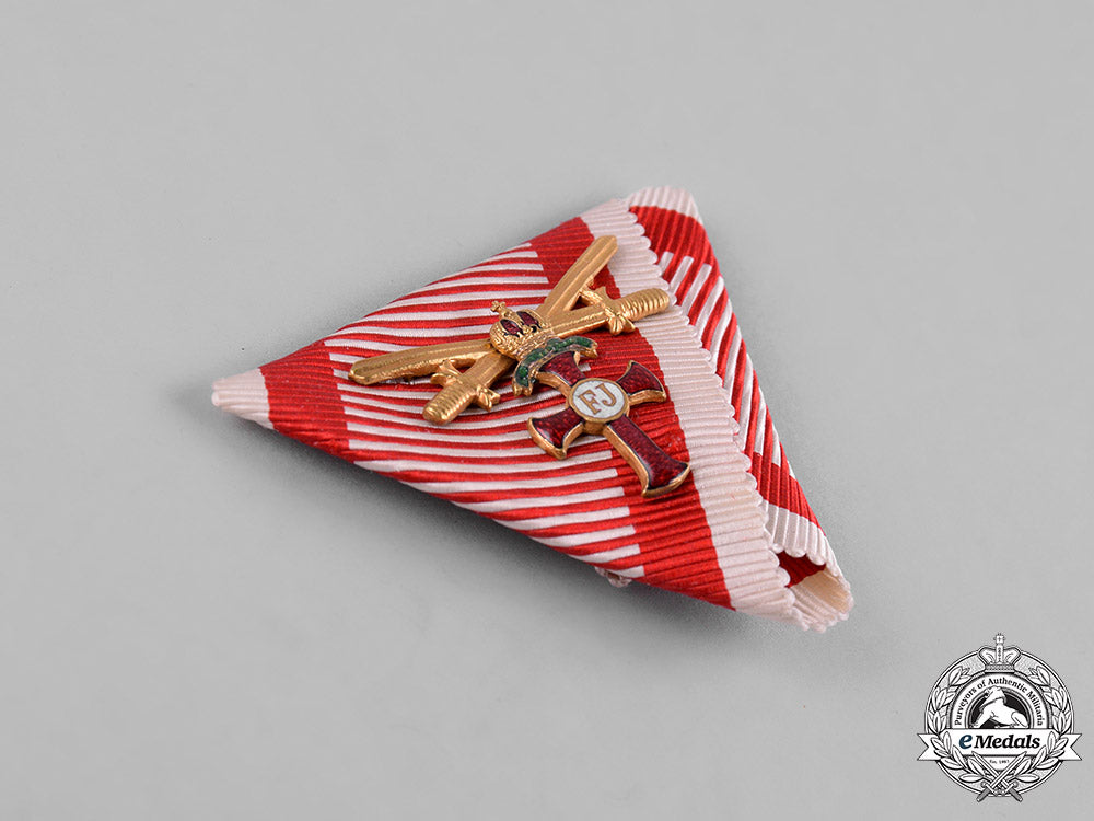 austria,_empire._a_miniature_order_of_franz_joseph,_officer_with_war_decoration&_swords_m19_1267