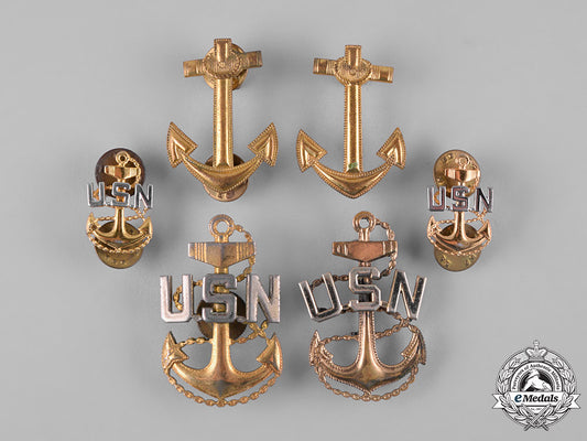 united_states._a_lot_of_united_states_navy_badges_m19_12833_1_1