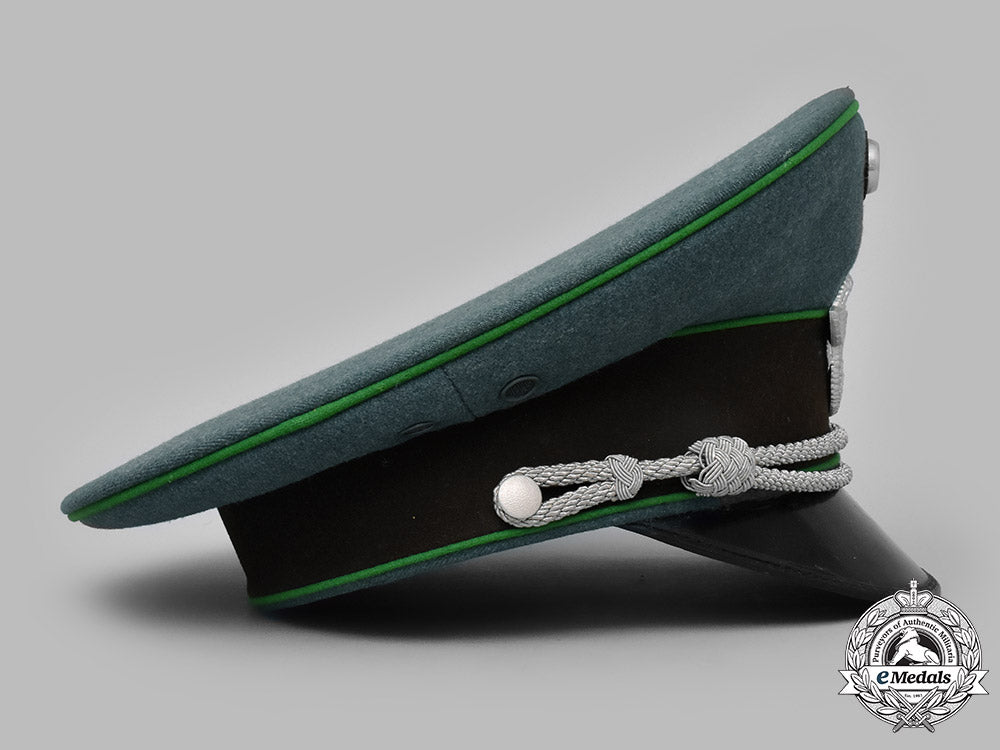 germany,_ordnungspolizei._a_schutzpolizei_officer’s_visor_cap_by_peter_küpper,_c.1939_m19_12983