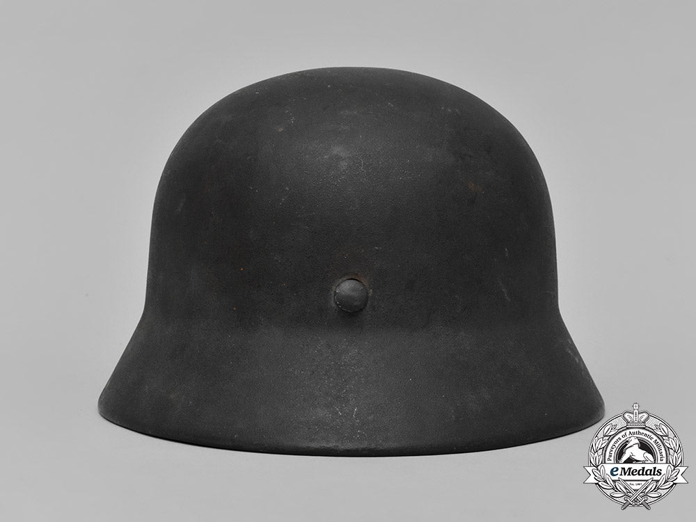 germany,_luftwaffe._a_single-_decal_luftwaffe_m42_steel_helmet_by_emaillierwerk_fulda_m19_13006_1