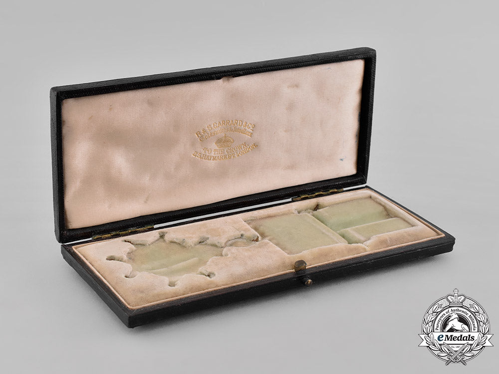 united_kingdom._a_most_honourable_order_of_the_bath,_companion's(_cb)_breast_badge_case_m19_1305