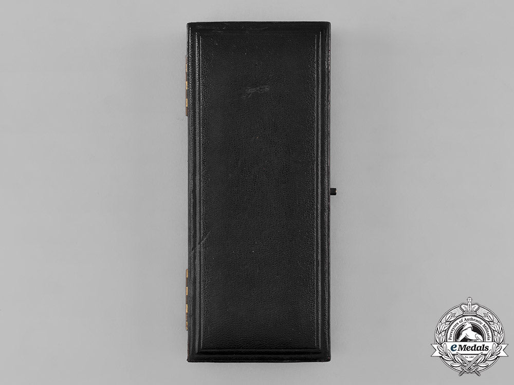 united_kingdom._a_most_honourable_order_of_the_bath,_companion's(_cb)_breast_badge_case_m19_1307